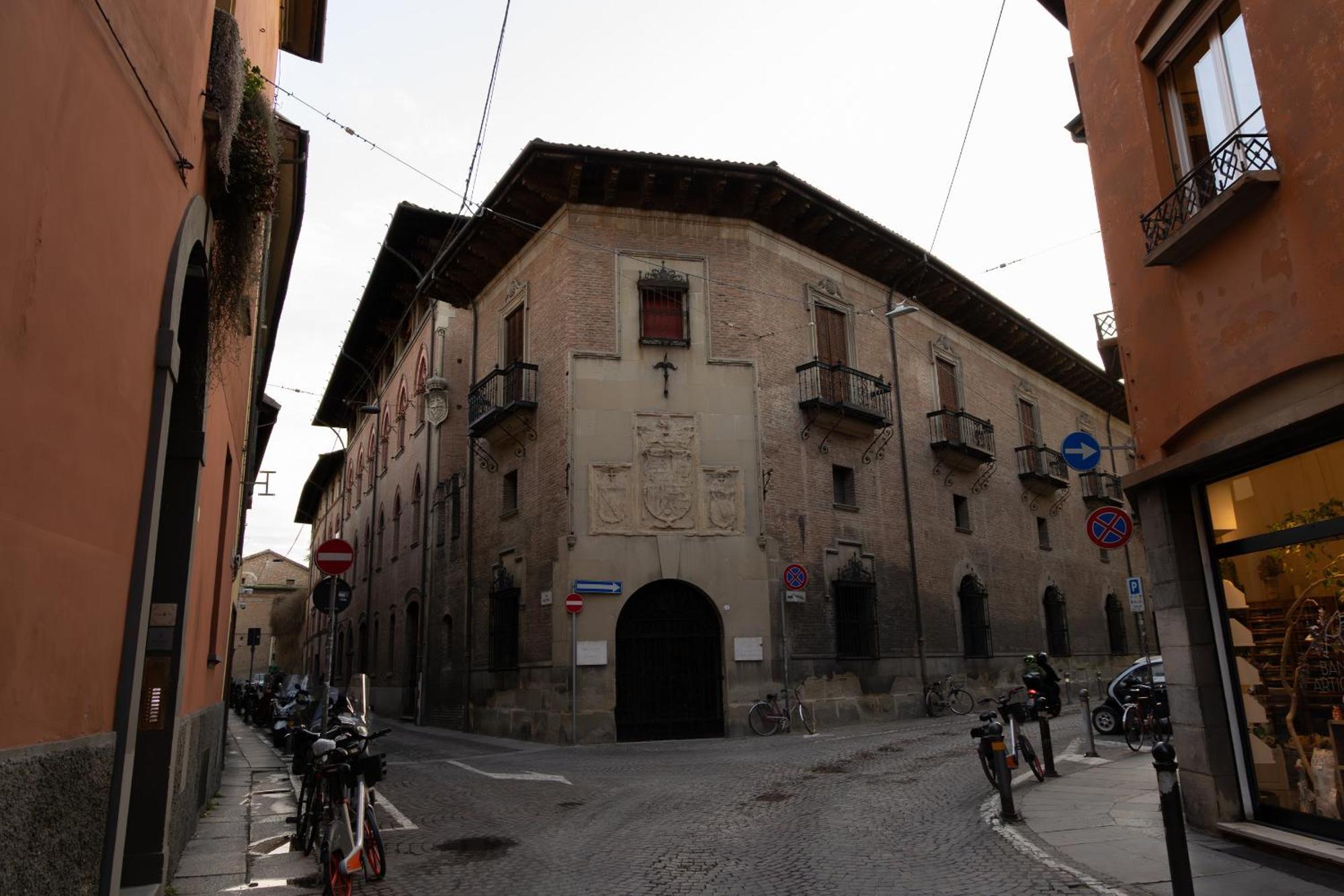 Collegio Di Spagna 13 Болонья Экстерьер фото